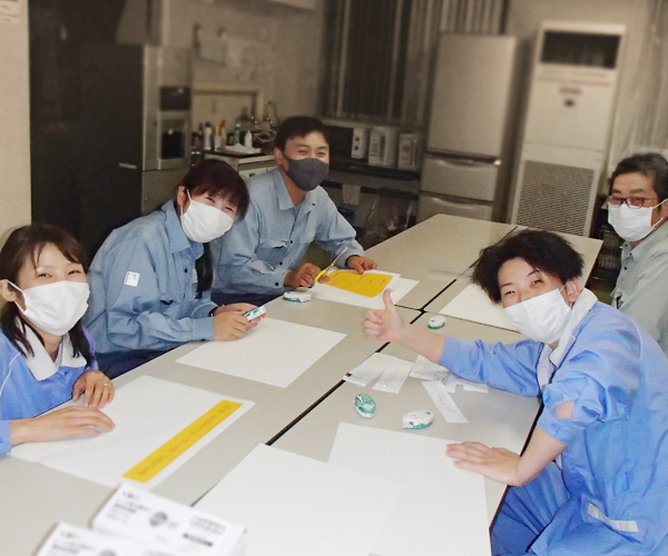 会津若松で製造補助・物流・厚生施設管理・緑地管理等の業務を担う会社です。 会津薬品産業株式会社 ほめるヒヤリの報告
