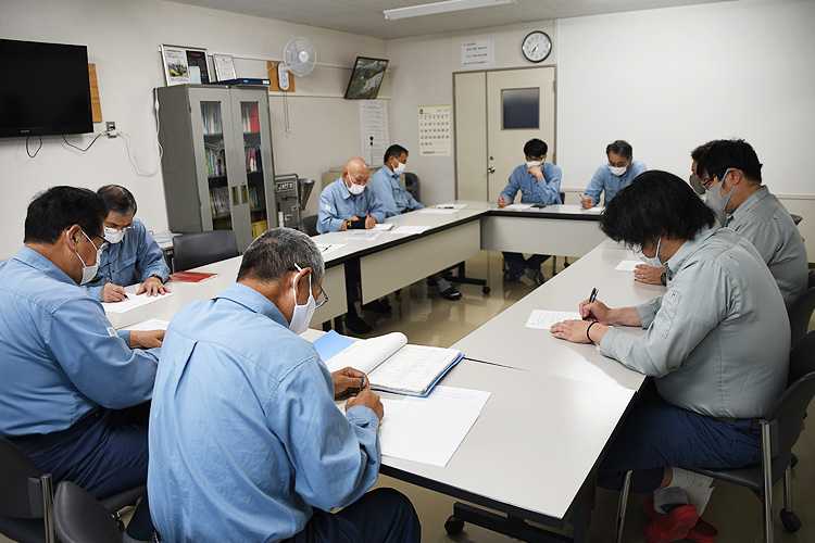 会津若松で製造補助・物流・厚生施設管理・緑地管理等の業務を担う会社です。 会津薬品産業株式会社 安全衛生の取り組み